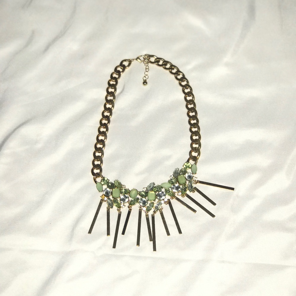 Pretty Green Gold Necklace.